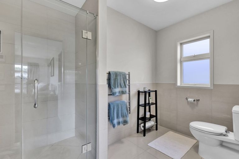 Photo of property in 32 Redwood Crescent, Hurdon, New Plymouth, 4310