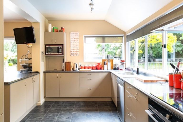 Photo of property in 7 Waipatu Settlement Road, Karamu, Hastings, 4172