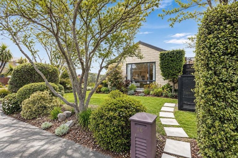 Photo of property in 16 Limes Avenue, Parklands, Christchurch, 8083