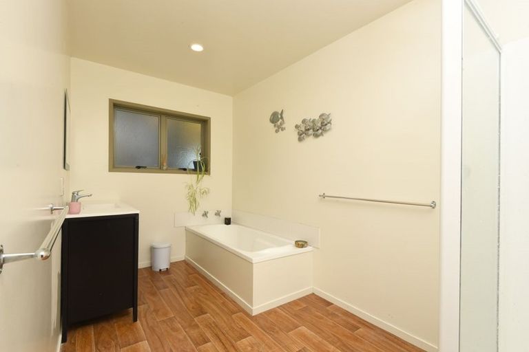 Photo of property in 76 Herbert Street, Kihikihi, Te Awamutu, 3800