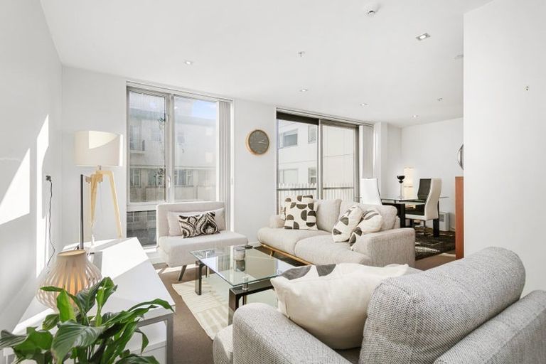 Photo of property in Republic2, 5n/10 Lorne Street, Te Aro, Wellington, 6011