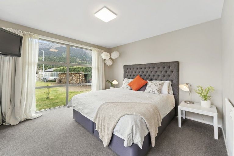 Photo of property in 13 Timsfield Drive, Lake Hawea, Wanaka, 9382