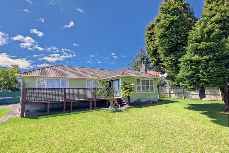 Photo of property in 2a Brandon Road, Glen Eden, Auckland, 0602