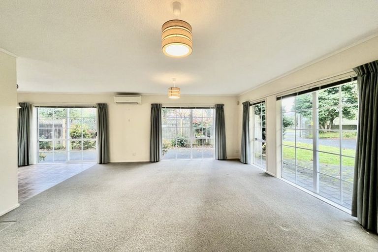 Photo of property in 1/169 Whites Line East, Waiwhetu, Lower Hutt, 5010