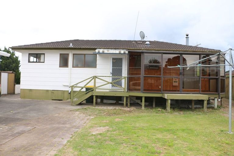 Photo of property in 13 Lyren Place, Half Moon Bay, Auckland, 2012