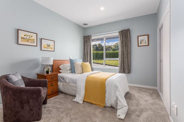 Photo of property in 27 Flotilla Place, Whitby, Porirua, 5024