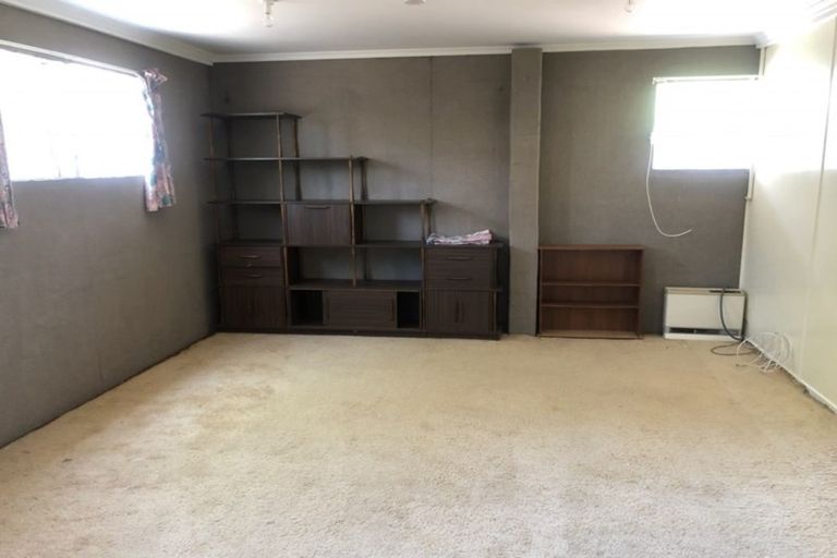 Photo of property in 1a Blake Street, Waitara, 4320