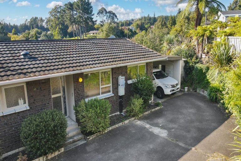 Photo of property in 8a Taiporutu Place, Springfield, Rotorua, 3015