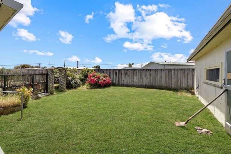 Photo of property in 33 Shortt Street, Foxton Beach, Foxton, 4815