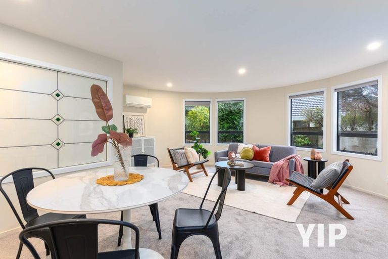 Photo of property in 10 Longmont Terrace, Churton Park, Wellington, 6037