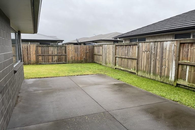 Photo of property in 17 Te Kio Crescent, Papamoa Beach, Papamoa, 3118