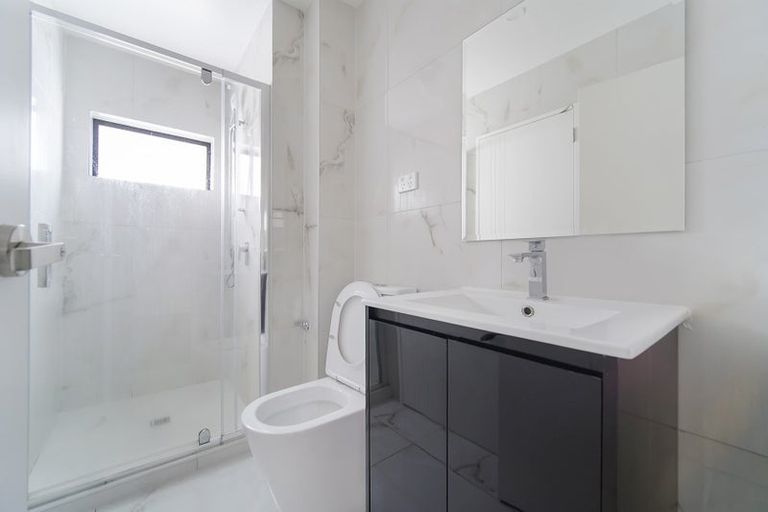 Photo of property in 166b Rathgar Road, Henderson, Auckland, 0610