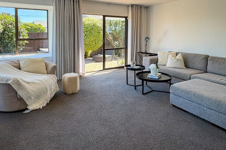 Photo of property in 1/14 Croziers Road, St Albans, Christchurch, 8052