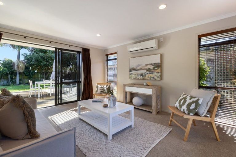 Photo of property in 8 Highlander Place, Welcome Bay, Tauranga, 3112