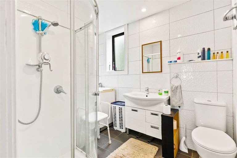 Photo of property in 5 Monarch Avenue, Hillcrest, Auckland, 0627