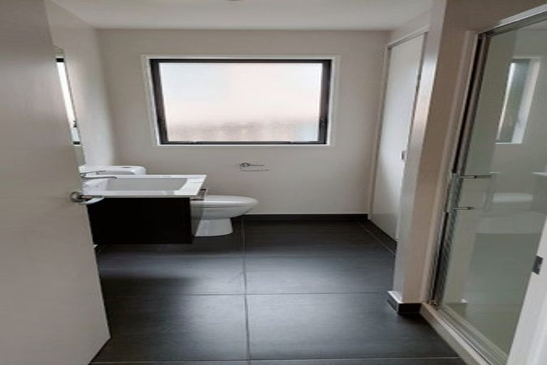 Photo of property in 59 Litten Road, Cockle Bay, Auckland, 2014