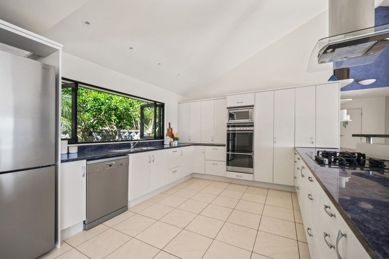 Photo of property in 42 Manganese Point Road, Tamaterau, Whangarei, 0174