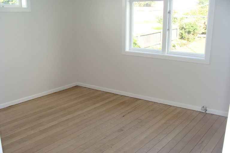 Photo of property in 5 Watene Crescent, Waitara, 4320