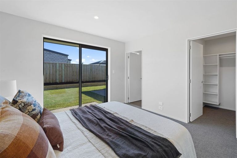 Photo of property in 16 Crosado Place, Rolleston, 7614