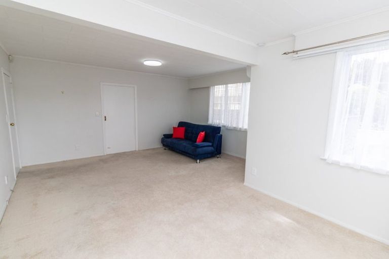 Photo of property in 124 Naenae Road, Naenae, Lower Hutt, 5011
