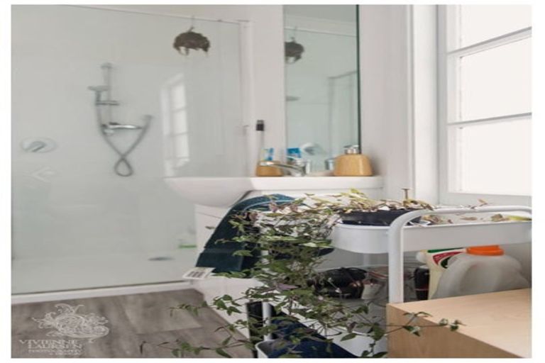 Photo of property in 1-5/65 Grey Road, Timaru, 7910