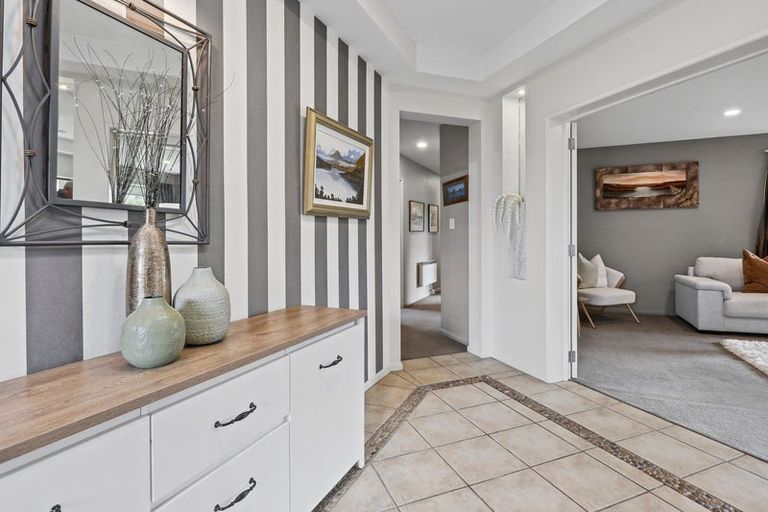 Photo of property in 16 Limes Avenue, Parklands, Christchurch, 8083