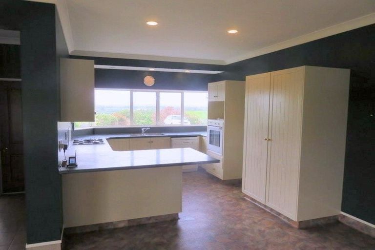 Photo of property in 69 Pirau Road, Fernhill, Napier, 4183