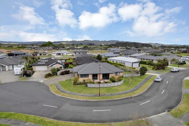 Photo of property in 36 Kowi Lakes Drive, One Tree Point, 0118