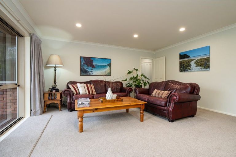 Photo of property in 9 Oak View Place, Newstead, Hamilton, 3287