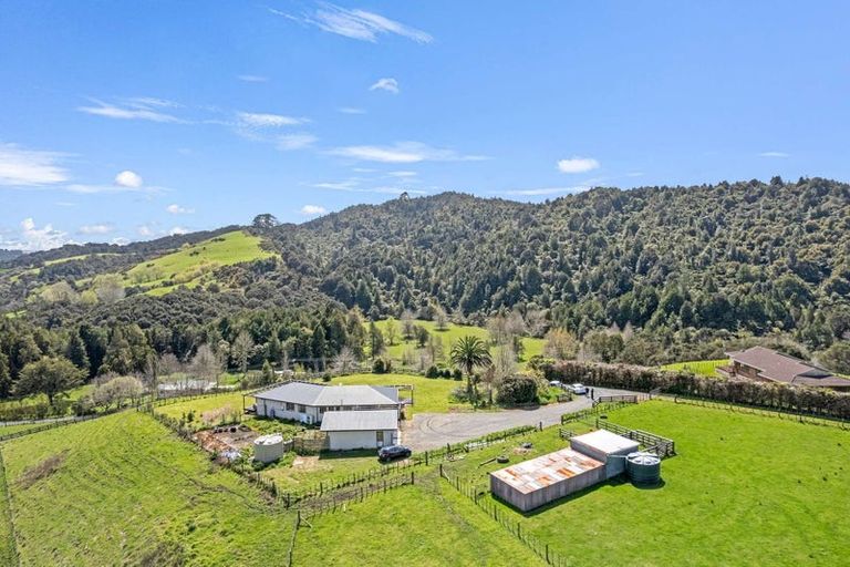 Photo of property in 24 Moumoukai Road, Hunua, Papakura, 2583