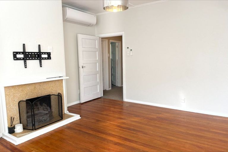 Photo of property in 84 Somerville Street, Andersons Bay, Dunedin, 9013