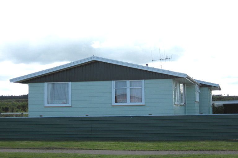 Photo of property in 51 Titoki Street, Castlecliff, Whanganui, 4501