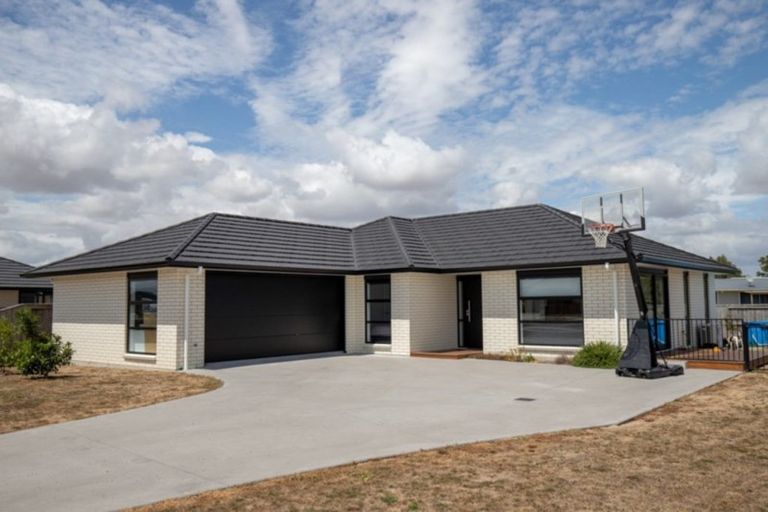 Photo of property in 21 Costello Drive, Ngatea, 3503