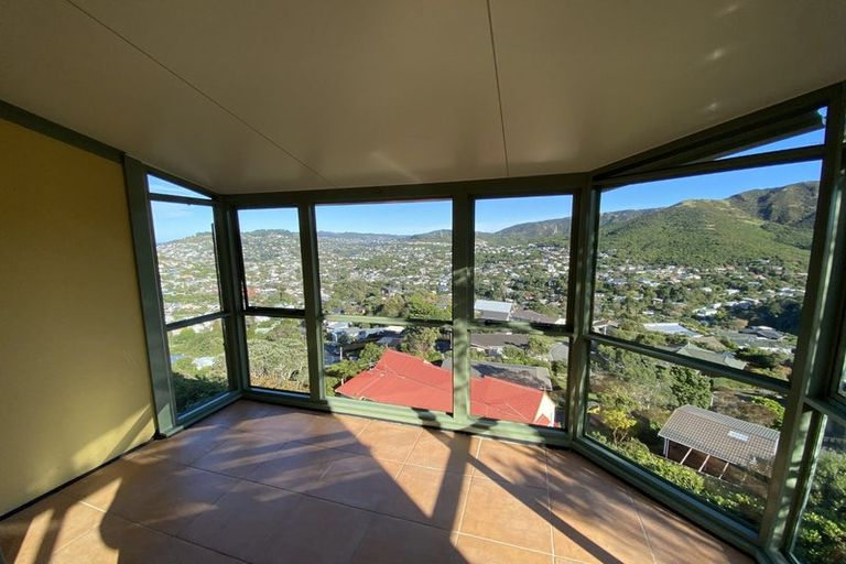 Photo of property in 9a Gavaskar Place, Khandallah, Wellington, 6035