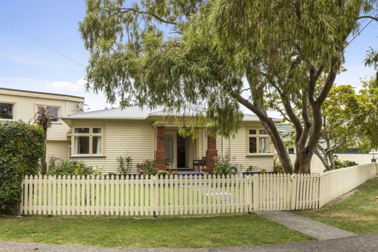 Photo of property in 34 Burnside Street, Waterloo, Lower Hutt, 5011