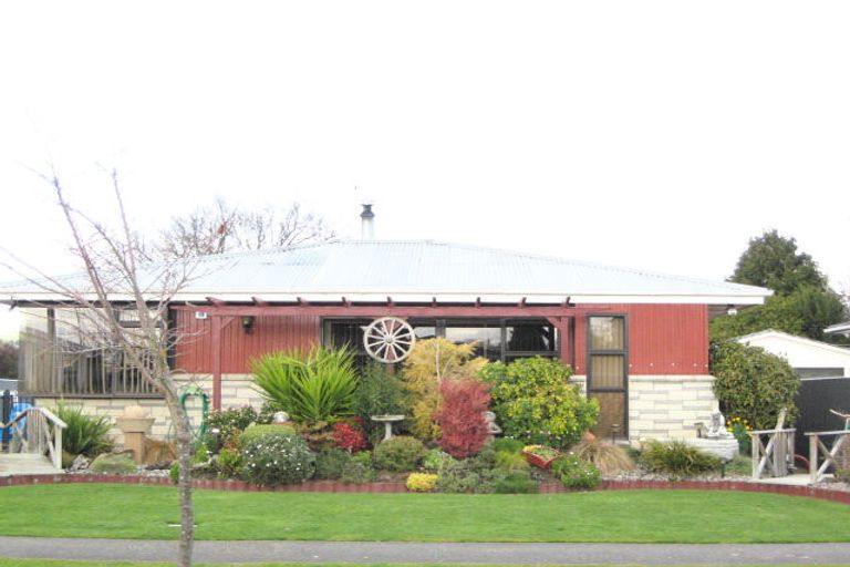 Photo of property in 6 Elliott Crescent, Havelock North, 4130