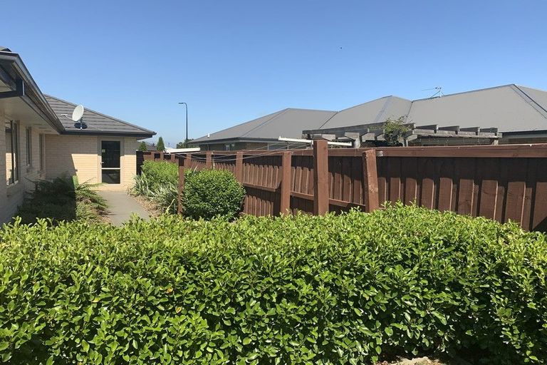 Photo of property in 16 Rossall Crescent, Rolleston, 7615