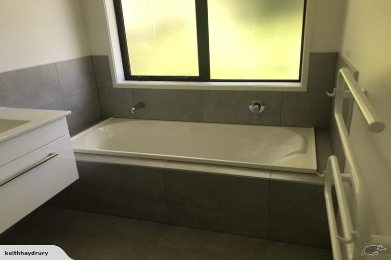 Photo of property in 12 Henry Lane, Patumahoe, Pukekohe, 2679