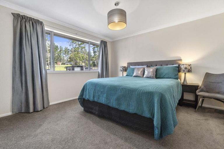 Photo of property in 837 Ararimu Valley Road, Helensville, Waimauku, 0882