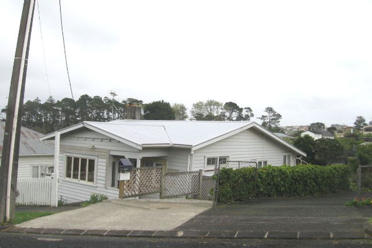 Photo of property in 51 Huka Road, Birkenhead, Auckland, 0626