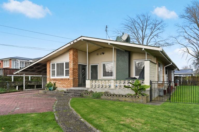 Photo of property in 44 Bruce Avenue, Glenview, Hamilton, 3206