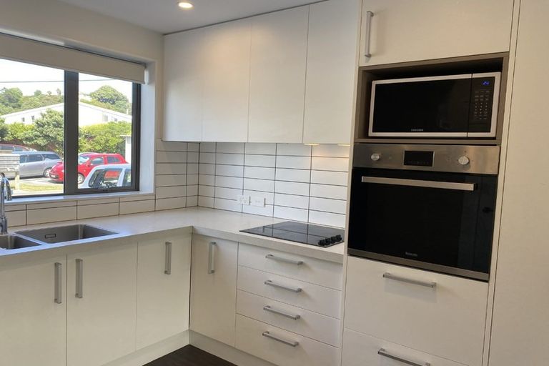 Photo of property in 3/2 Stone Street, Miramar, Wellington, 6022