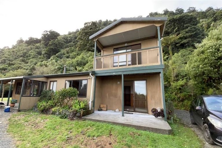 Photo of property in 2484 Coast Road, Barrytown, Runanga, 7873