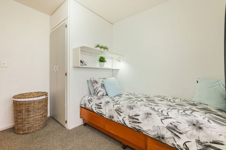 Photo of property in 2/43 Brixton Street, Islington, Christchurch, 8042