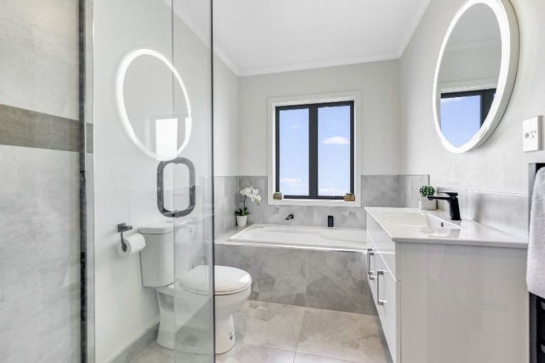 Photo of property in 8 Kaaka Street, Cambridge, 3434