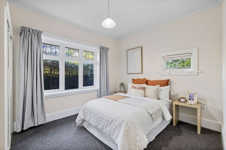 Photo of property in 86 Corson Avenue, Beckenham, Christchurch, 8023