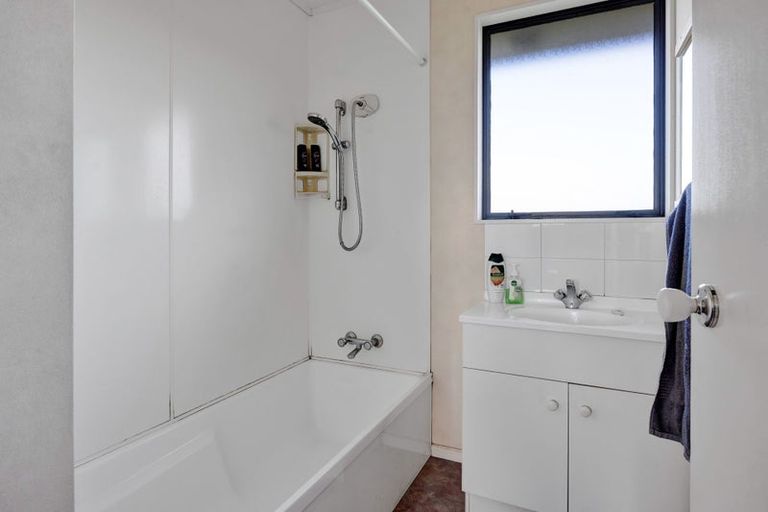 Photo of property in 11c Warwick Road, Stratford, 4332