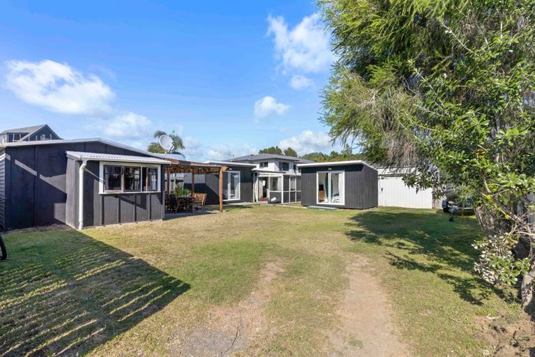 Photo of property in 125b Lorraine Place, Whangamata, 3620