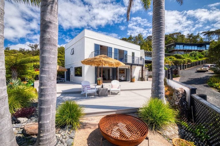 Photo of property in 21 Joyces Road, Paihia, 0200