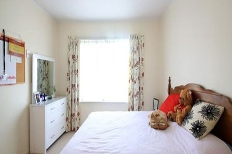 Photo of property in 2/137 Great South Road, Manurewa, Auckland, 2102